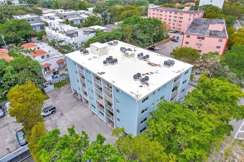 Real estate property located at 2920 28th Ter #207, Miami-dade, Groves Edge Condo, Miami, FL
