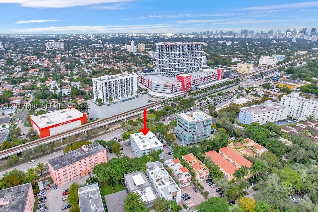 Real estate property located at 2920 28th Ter #207, Miami-dade, Groves Edge Condo, Miami, FL