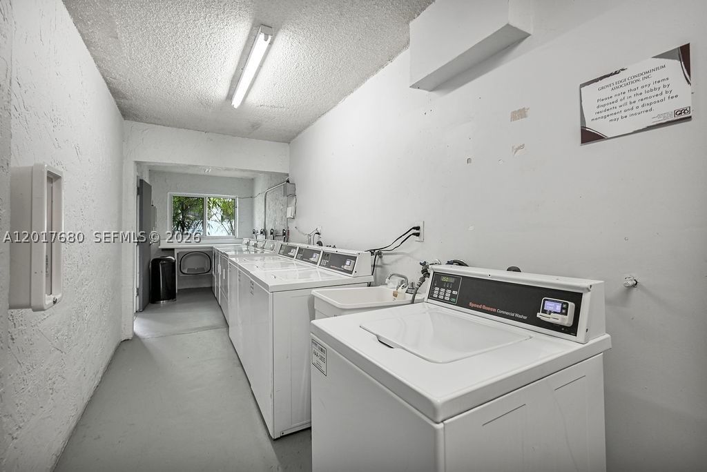 Real estate property located at 2920 28th Ter #207, Miami-dade, Groves Edge Condo, Miami, FL