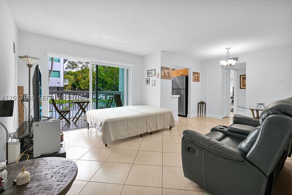 Real estate property located at 2920 28th Ter #207, Miami-dade, Groves Edge Condo, Miami, FL