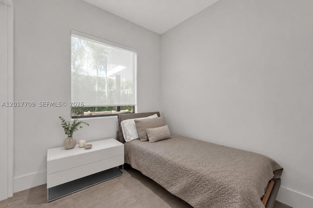 Real estate property located at 10 Samana Dr, Miami-dade, Bay Heights, Miami, FL