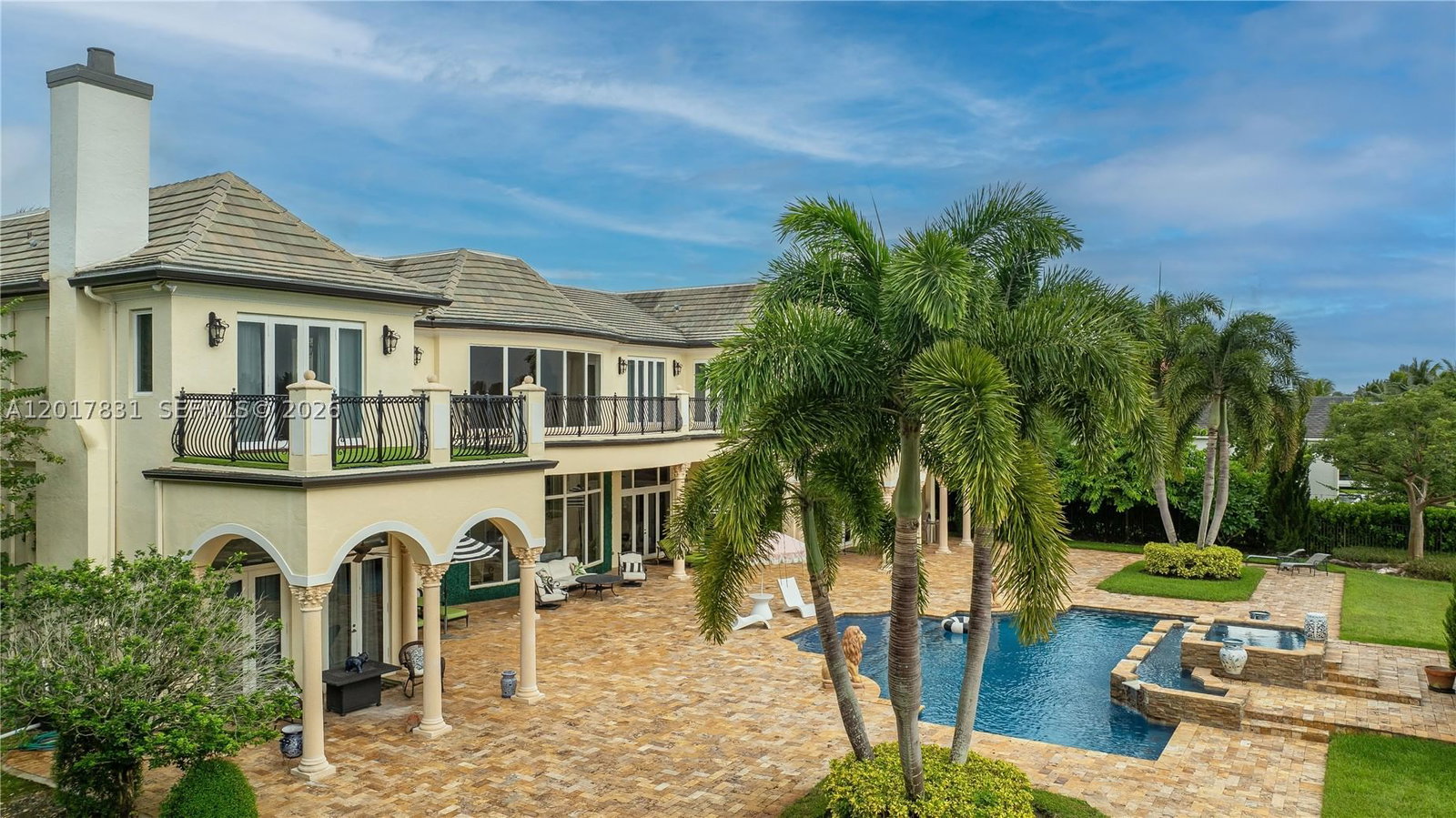 Real estate property located at 2951 Lake Ridge Ln, Broward, Estates Of Swan Lake, Weston, FL