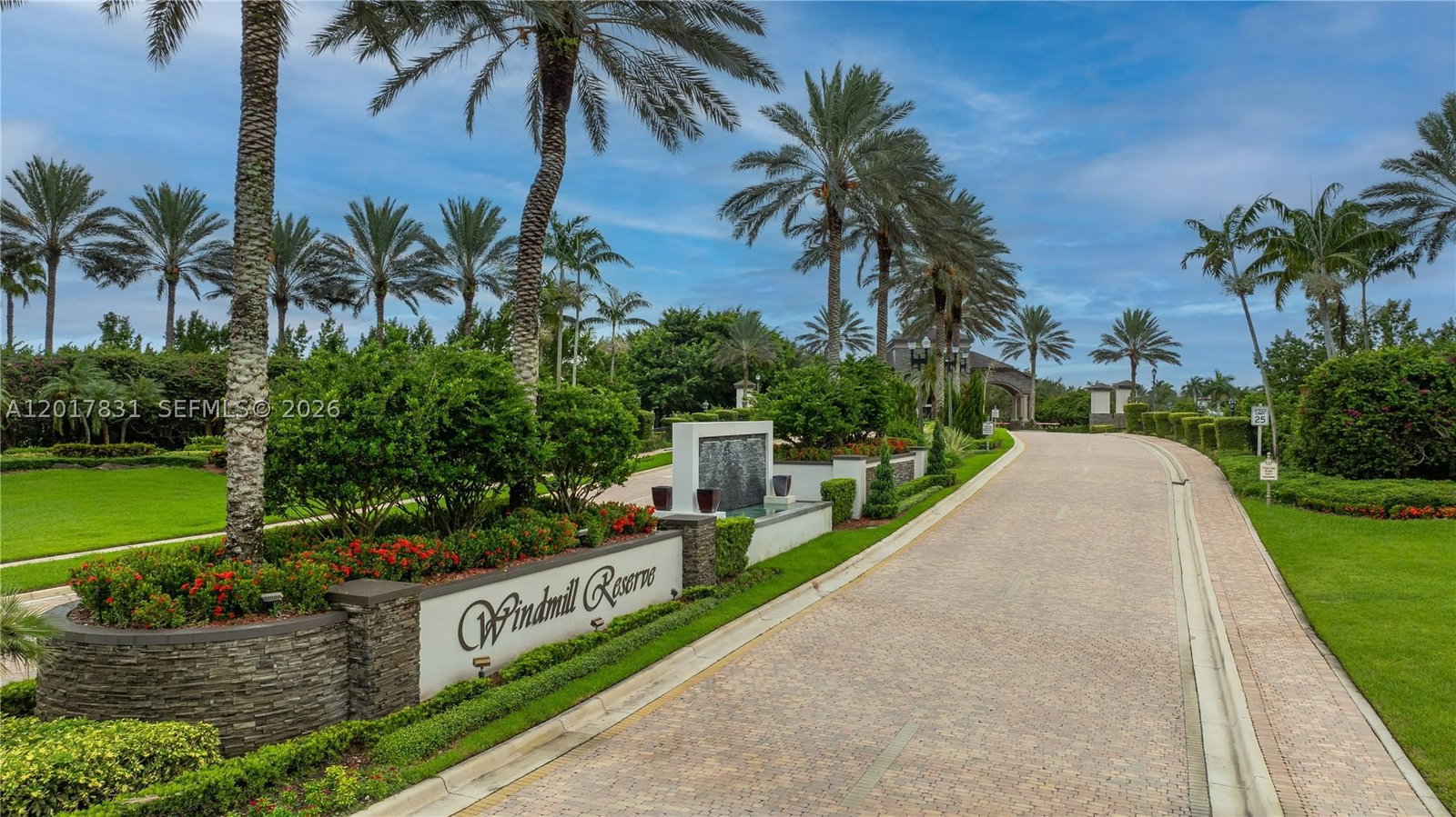 Real estate property located at 2951 Lake Ridge Ln, Broward, Estates Of Swan Lake, Weston, FL