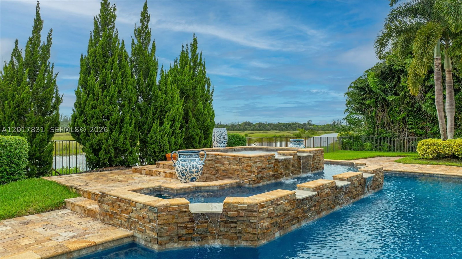 Real estate property located at 2951 Lake Ridge Ln, Broward, Estates Of Swan Lake, Weston, FL