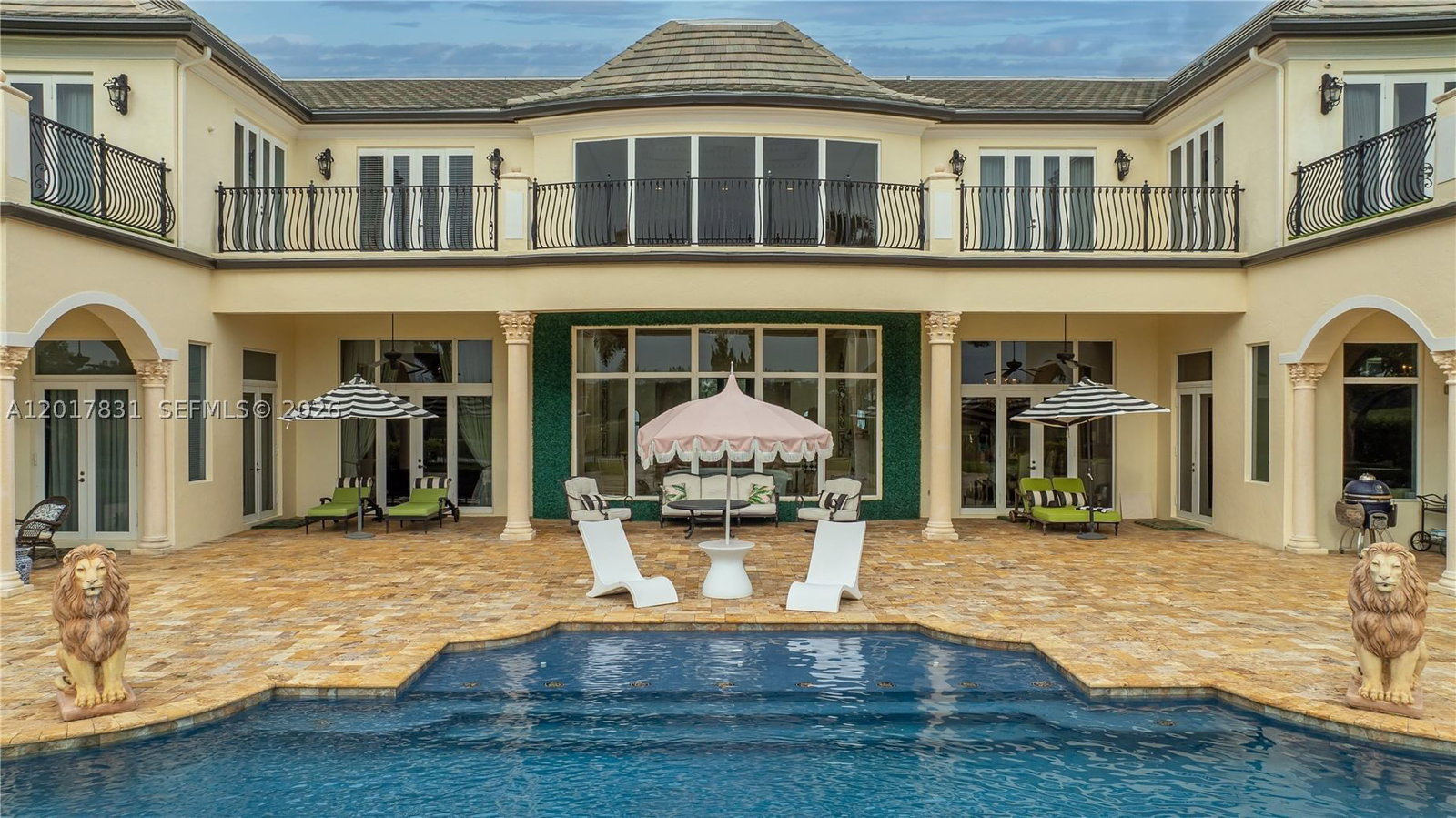 Real estate property located at 2951 Lake Ridge Ln, Broward, Estates Of Swan Lake, Weston, FL