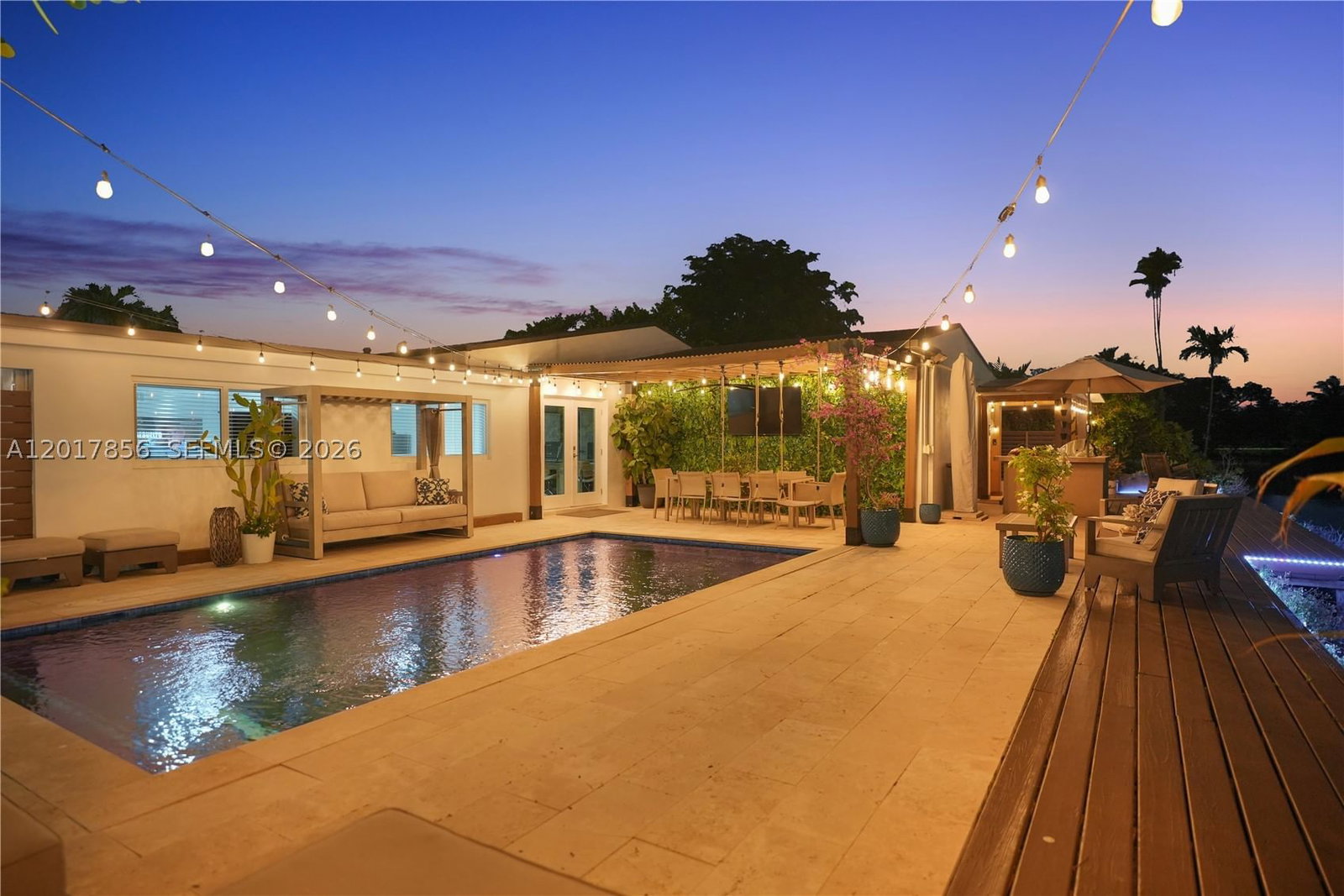 Real estate property located at 5241 104th Ave, Miami-dade, Heftler Homes Sec 3, Miami, FL