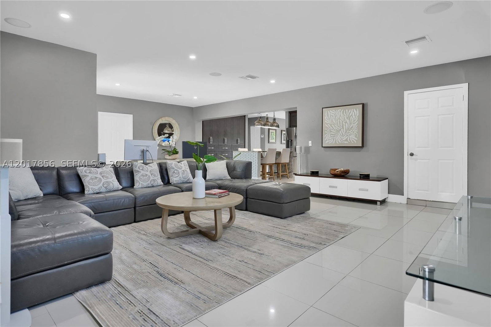 Real estate property located at 5241 104th Ave, Miami-dade, Heftler Homes Sec 3, Miami, FL