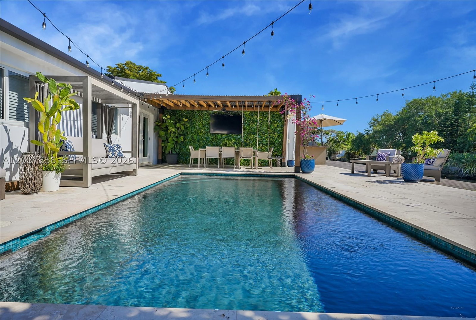 Real estate property located at 5241 104th Ave, Miami-dade, Heftler Homes Sec 3, Miami, FL