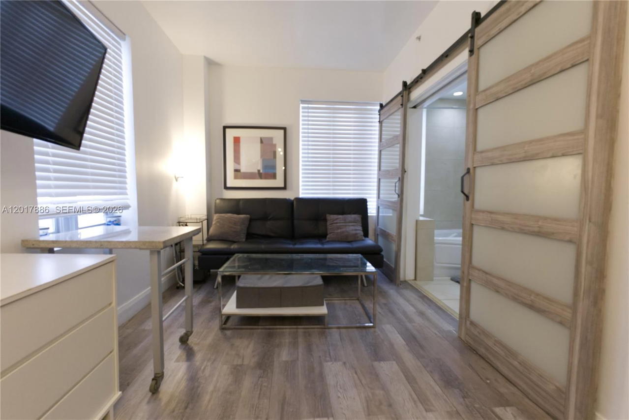 Real estate property located at 1036 Ocean Dr B308, Miami-dade, The Strand On Ocean Drive, Miami Beach, FL