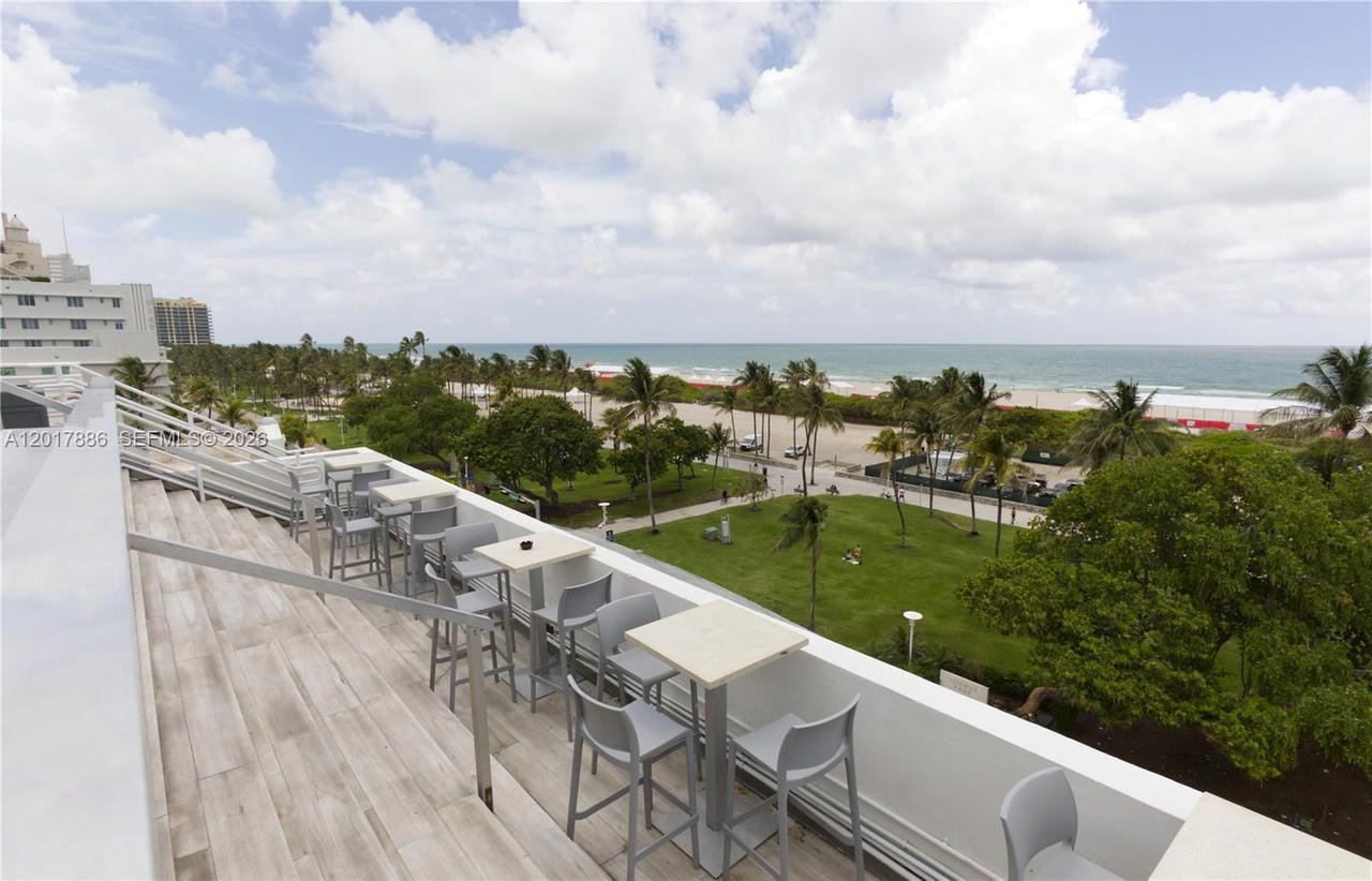 Real estate property located at 1036 Ocean Dr B308, Miami-dade, The Strand On Ocean Drive, Miami Beach, FL