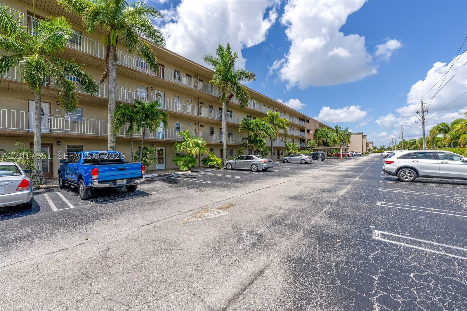 Real estate property located at 330 26th Ave #1120, Palm Beach, Village Royale Forest Gree, Boynton Beach, FL