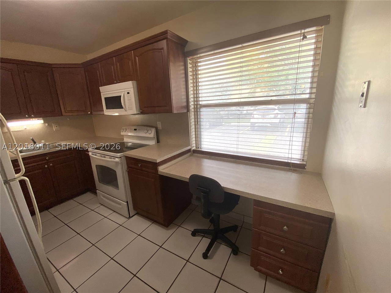 Real estate property located at 1560 46th St #117, Miami-dade, Mile Apts Condo, Hialeah, FL