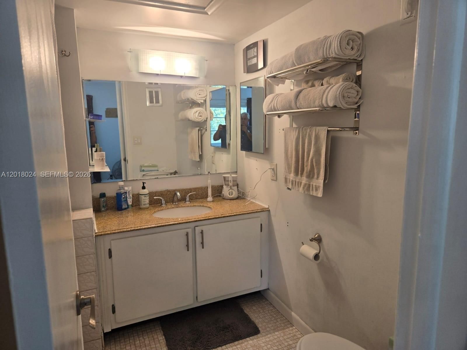 Real estate property located at 1950 Andrews Ave #208D, Broward, Manor Grove Village One I, Wilton Manors, FL