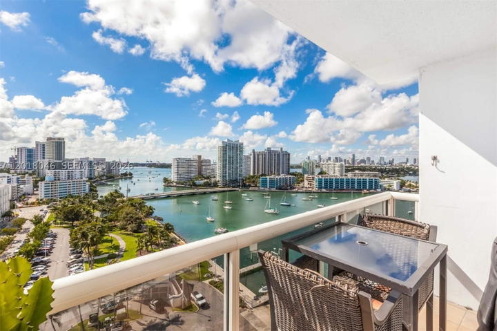 Real estate property located at 1800 Sunset Harbour Dr #1601, Miami-dade, Sunset Harbour South, Miami Beach, FL