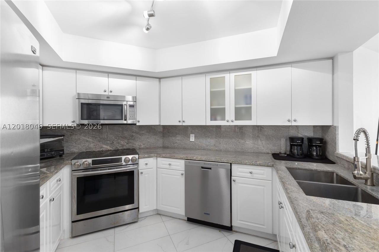Real estate property located at 1800 Sunset Harbour Dr #1601, Miami-dade, Sunset Harbour South, Miami Beach, FL