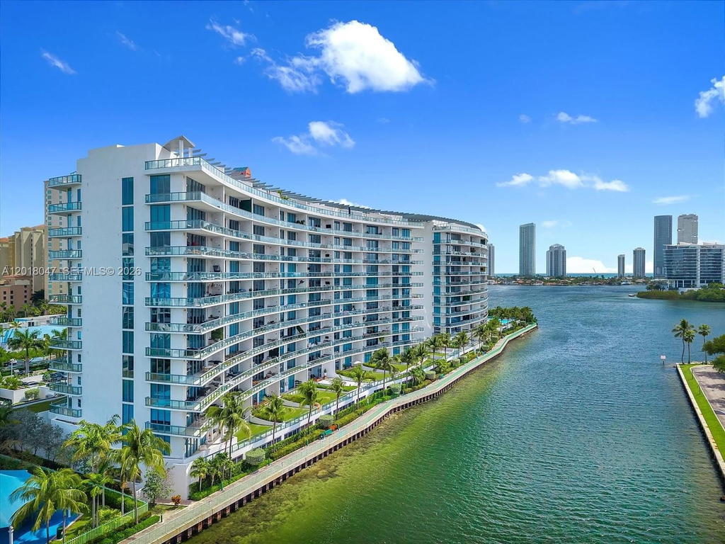 Real estate property located at 3300 188th St #217, Miami-dade, Echo Condo, Aventura, FL
