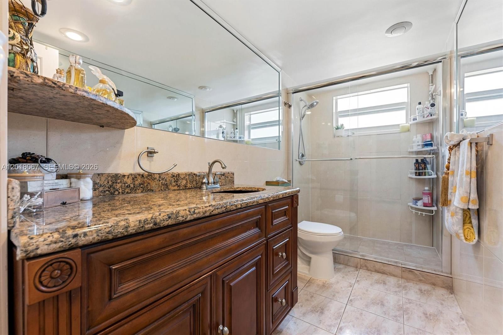 Real estate property located at 121 Golden Isles Dr #707, Broward, Dorsey Arms Condo, Hallandale Beach, FL