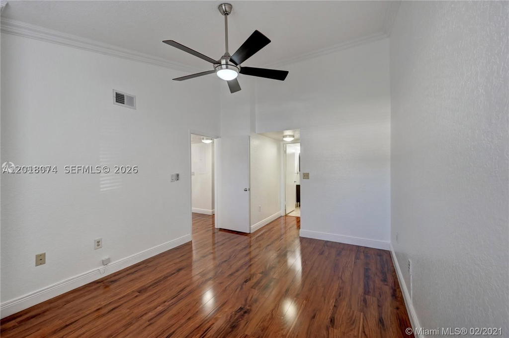 Real estate property located at 2850 Oakland Forest Dr #202, Broward, Lakeview Club Condo, Oakland Park, FL