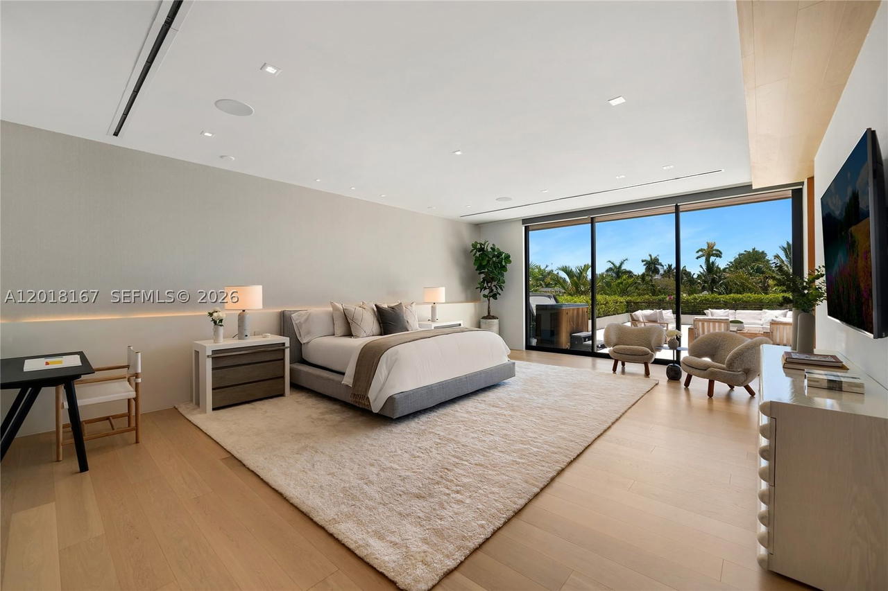Real estate property located at 1420 23rd St, Miami-dade, Sunset Islands-island No 3, Miami Beach, FL