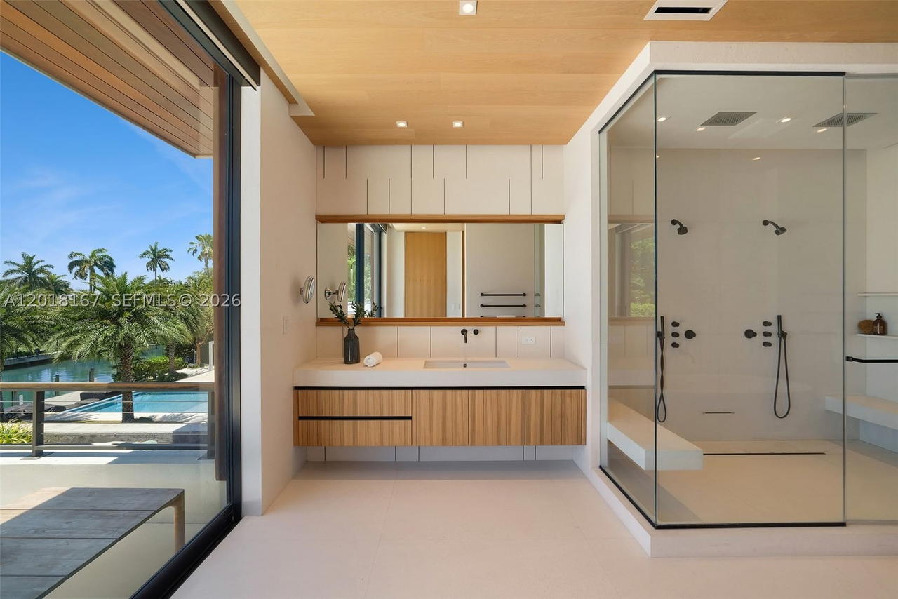 Real estate property located at 1420 23rd St, Miami-dade, Sunset Islands-island No 3, Miami Beach, FL