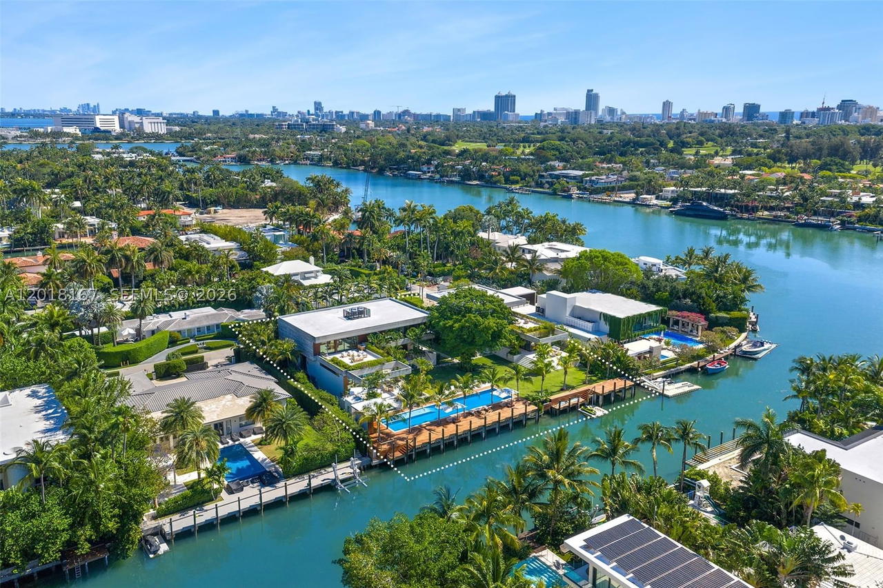 Real estate property located at 1420 23rd St, Miami-dade, Sunset Islands-island No 3, Miami Beach, FL