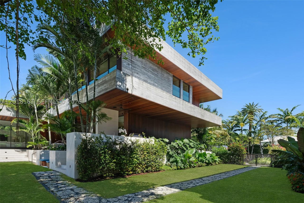 Real estate property located at 1420 23rd St, Miami-dade, Sunset Islands-island No 3, Miami Beach, FL