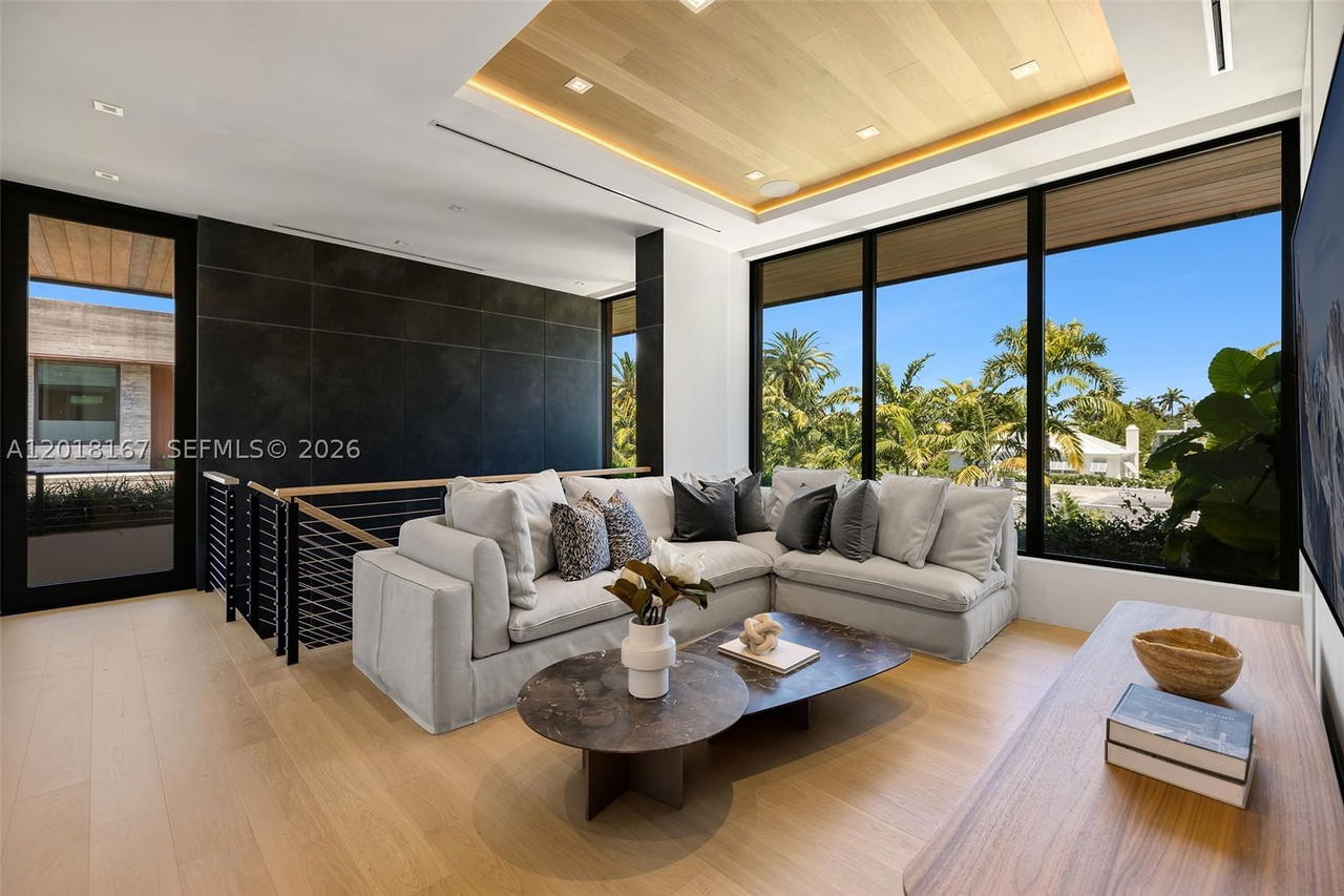 Real estate property located at 1420 23rd St, Miami-dade, Sunset Islands-island No 3, Miami Beach, FL