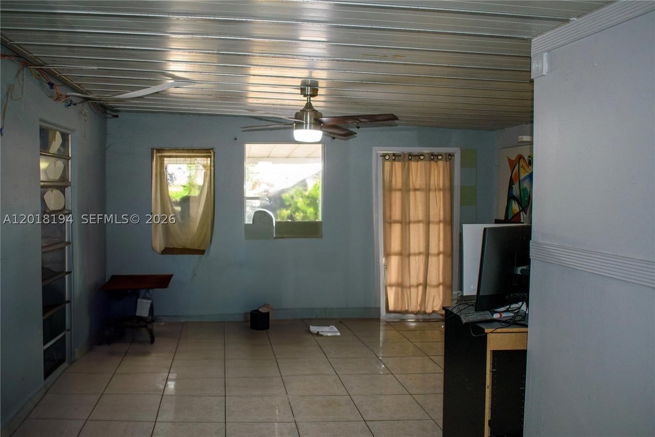 Real estate property located at 5349 14th Ln, Miami-dade, Palm Springs Ests 9th Add, Hialeah, FL