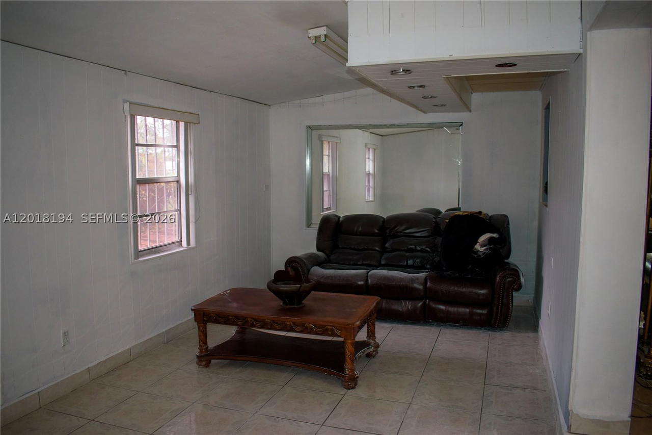 Real estate property located at 5349 14th Ln, Miami-dade, Palm Springs Ests 9th Add, Hialeah, FL