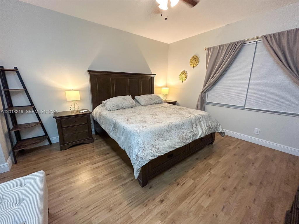 Real estate property located at 2042 Madeira Dr, Broward, Sectors 3 & 4 Boundary Pl, Weston, FL