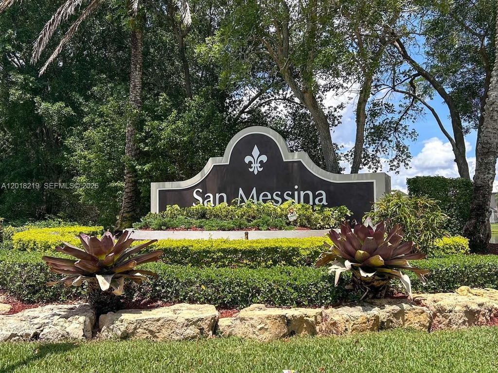 Real estate property located at 2042 Madeira Dr, Broward, Sectors 3 & 4 Boundary Pl, Weston, FL
