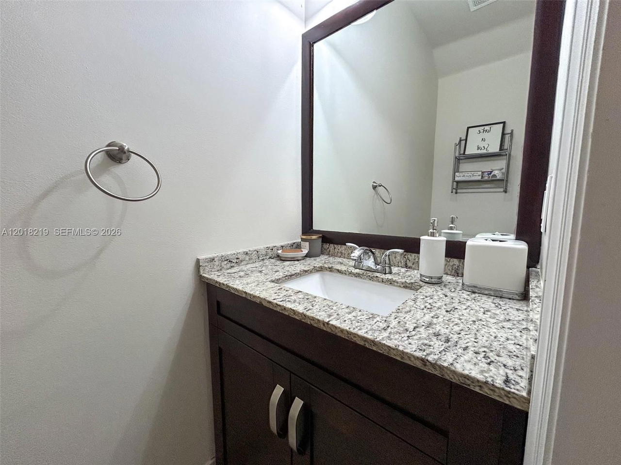 Real estate property located at 2042 Madeira Dr, Broward, Sectors 3 & 4 Boundary Pl, Weston, FL