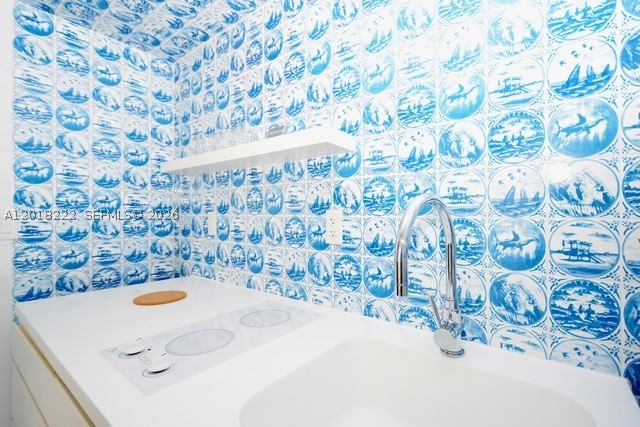Real estate property located at 1100 West Ave #425, Miami-dade, 1100 West Condo, Miami Beach, FL
