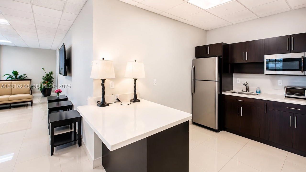 Real estate property located at 1621 Collins Ave #310, Miami-dade, The Georgian Condo, Miami Beach, FL