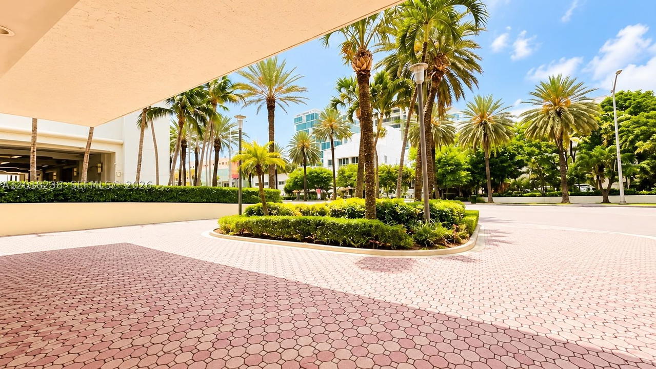 Real estate property located at 1621 Collins Ave #310, Miami-dade, The Georgian Condo, Miami Beach, FL