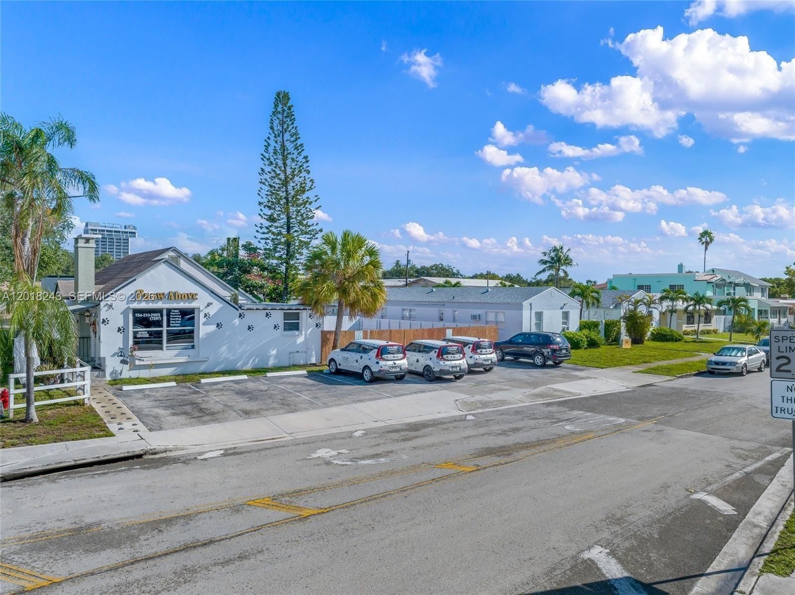 Real estate property located at 699 Federal Hwy, Broward, Hollywood East (3010-3050), Hollywood, FL