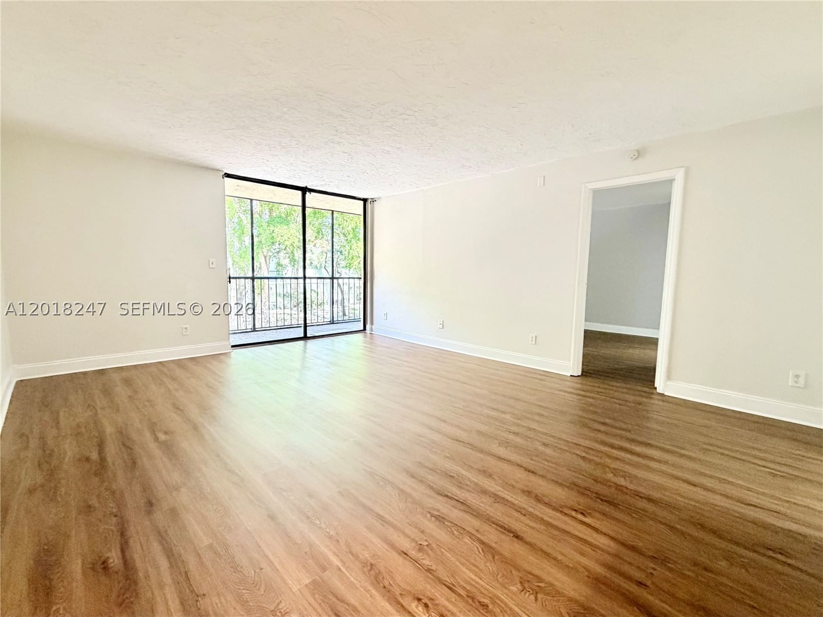 Real estate property located at 450 Commodore Dr #214, Broward, Lago West Condominium, Plantation, FL