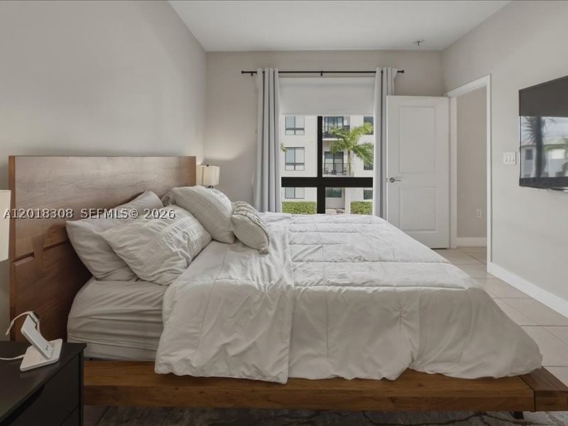 Real estate property located at 8201 41st St D-205, Miami-dade, Downtown Doral South Phas, Doral, FL