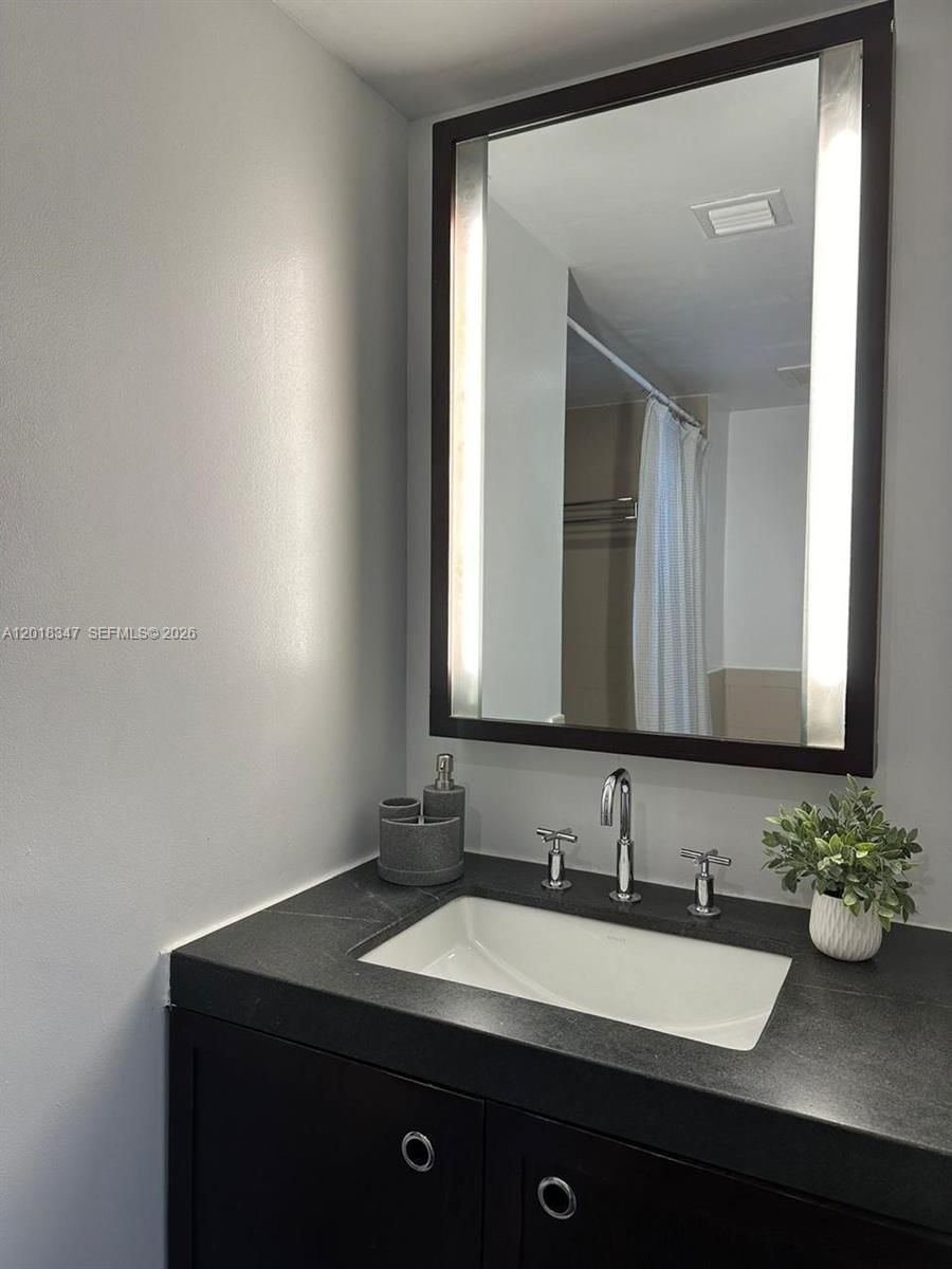 Real estate property located at 17315 Collins Ave #2006, Miami-dade, Sole Condo, Sunny Isles Beach, FL
