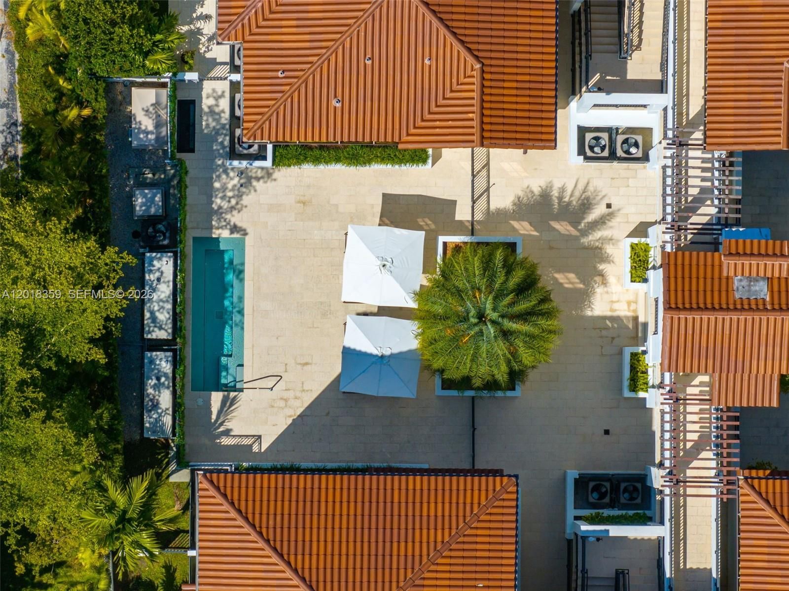 Real estate property located at 1228 Anastasia Ave #304, Miami-dade, Coral Gables Country Club, Coral Gables, FL