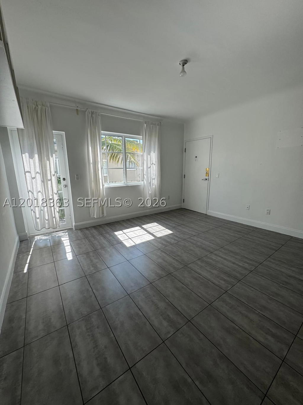 Real estate property located at 1508 Meridian Ave, Miami-dade, The Castle Meridian Condo, Miami Beach, FL