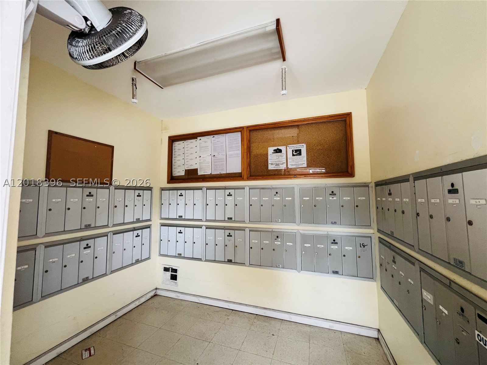 Real estate property located at 8701 141st St B4, Miami-dade, Casa Granada Condo, Palmetto Bay, FL