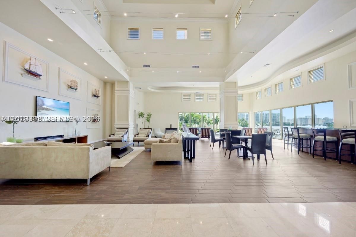 Real estate property located at 3330 190th St #1610, Miami-dade, Aventura Marina Condo Num, Aventura, FL