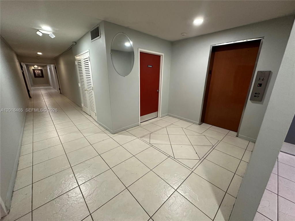Real estate property located at 7118 Bonita Dr #305, Miami-dade, Fountain Towers Condo, Miami Beach, FL