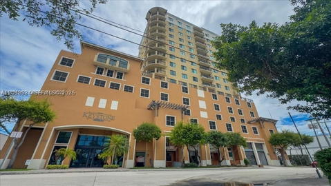 Real estate property located at 4242 2nd St #1608, Miami-dade, Keystone Park Condo, Miami, FL