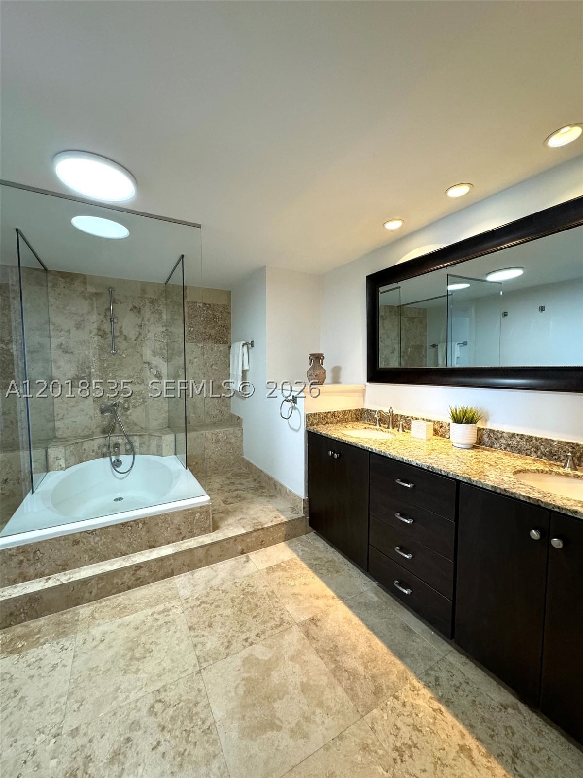 Real estate property located at 2100 Ocean Ln #2308, Broward, Point Of Americas Condo, Fort Lauderdale, FL