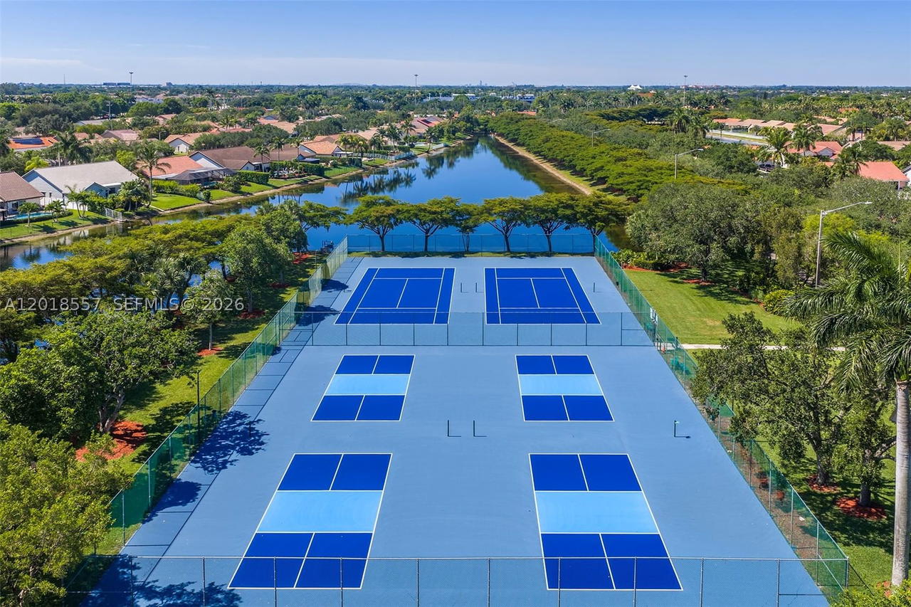 Real estate property located at 1170 166th Ave, Broward, Westfork 1 Plat, Pembroke Pines, FL