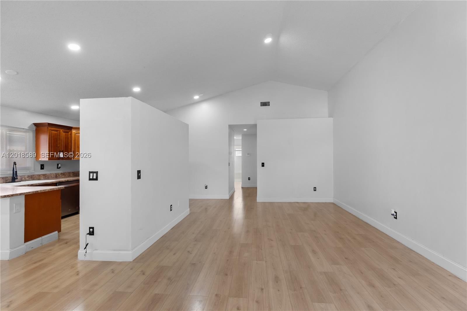 Real estate property located at 1035 Jasmine Ln, Broward, North Lauderdale Division, North Lauderdale, FL