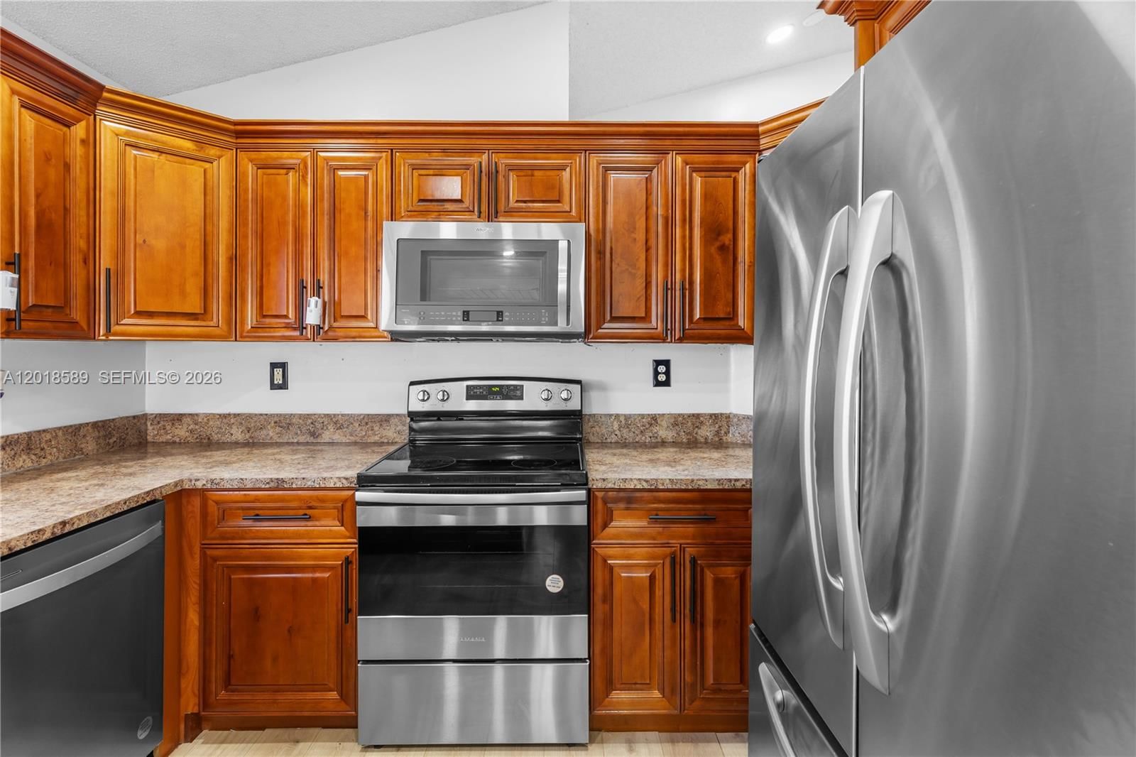Real estate property located at 1035 Jasmine Ln, Broward, North Lauderdale Division, North Lauderdale, FL