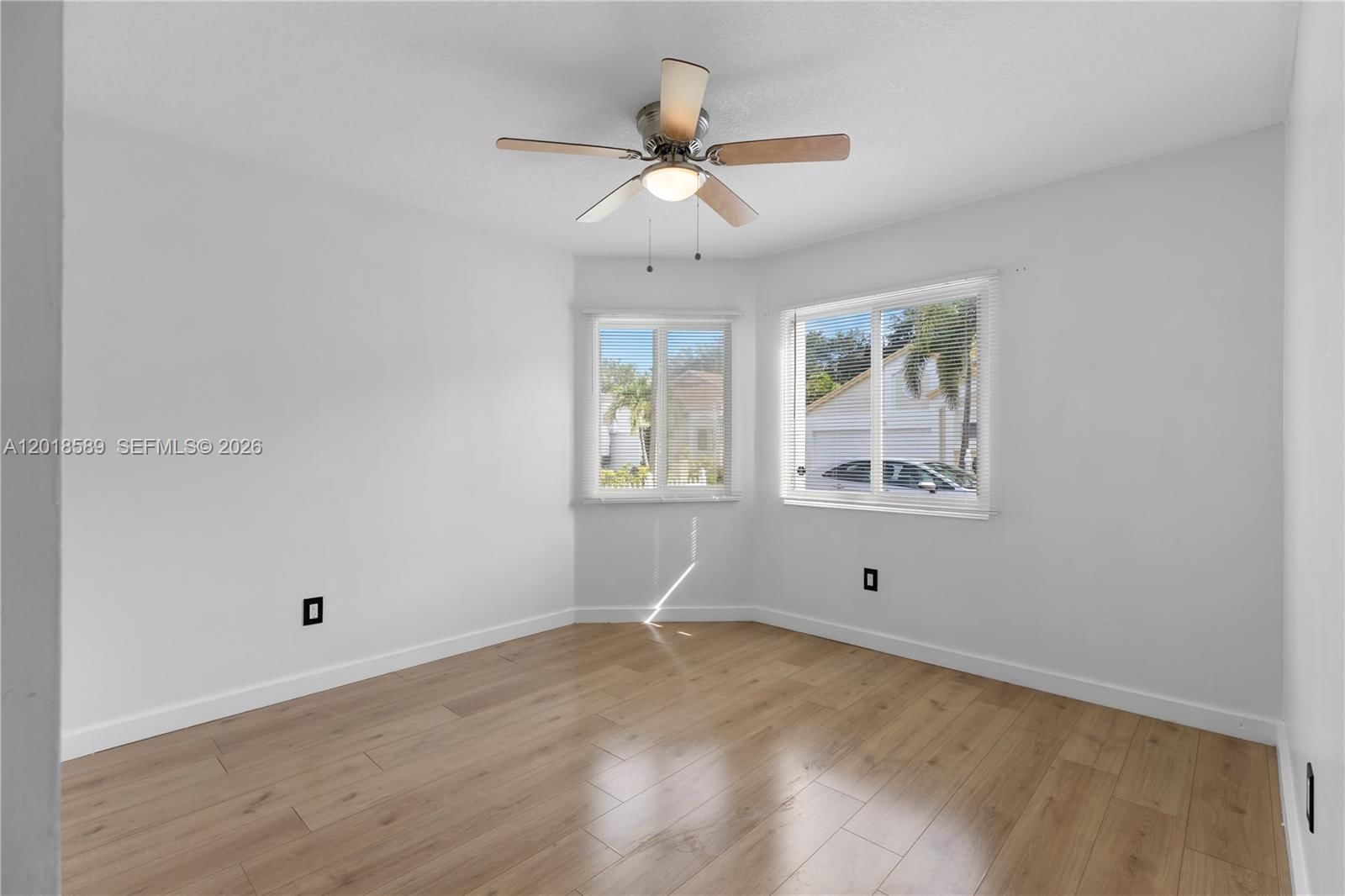 Real estate property located at 1035 Jasmine Ln, Broward, North Lauderdale Division, North Lauderdale, FL